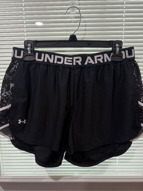 Under Armour Shorts Dark Blue Womens Size Large Loose Heat Gear